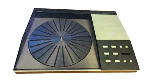 Beogram 8000