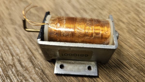 Magnet coil w shaft Beogram 4000 4002 4004 6000